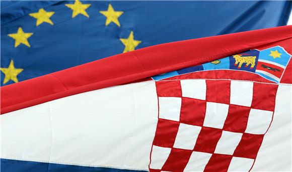 EC tells Croatia it hasn't eradicated corruption, daily reports