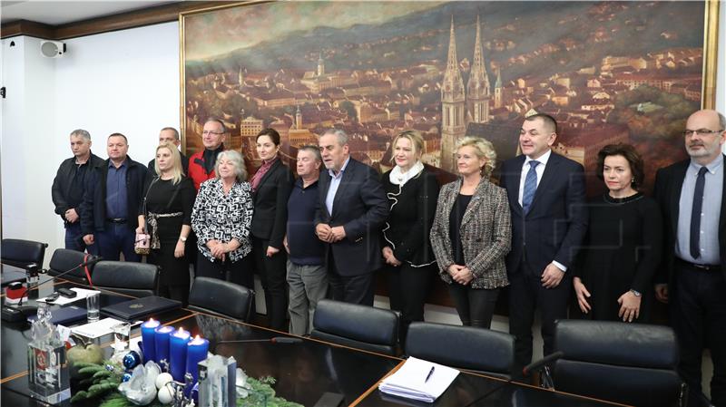 Zagreb city administration clerks, librarians, firefighters, kindergarten teachers to have higher wages