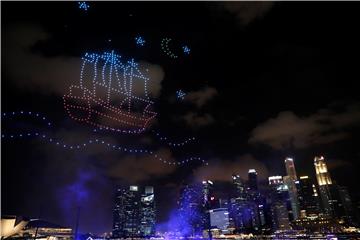 SINGAPORE NEW YEAR FIREWORKS