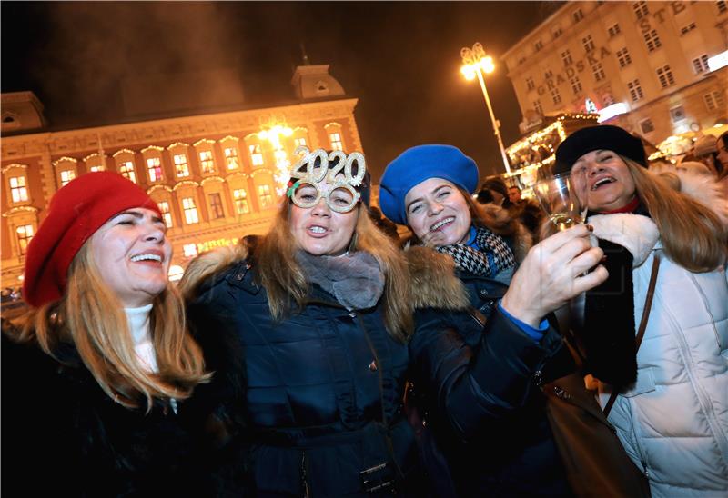 Doček Nove godine na Trgu bana Jelačića