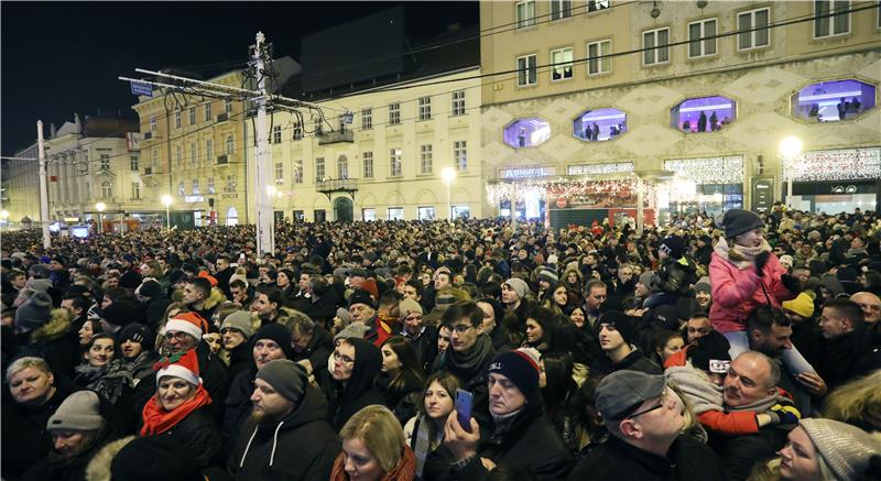 Doček Nove godine na Trgu bana Jelačića