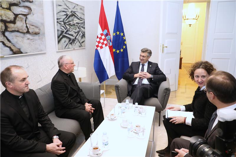 Plenkovic, Bishop Skvorcevic talk cooperation between government and Catholic Church