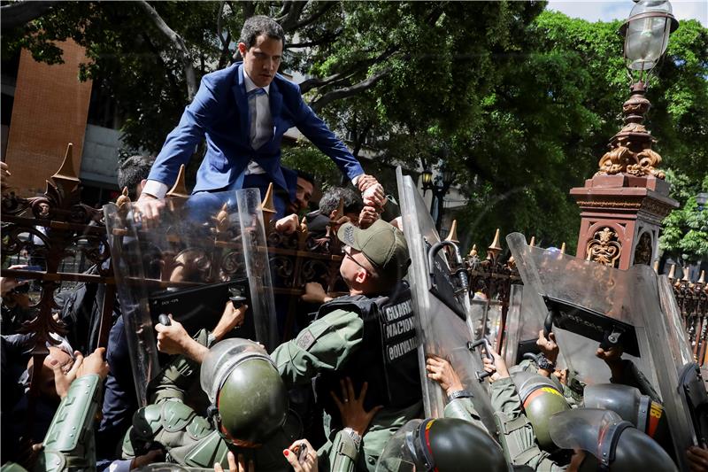 Chavismo elects new president of Parliament without opposition leader Guaido