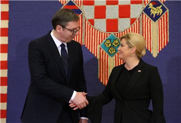 Vučić kaže da je rast Srbije najbolji odgovor na Milanovićeve uvrede