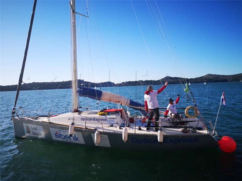 Two men start humanitarian sailing trip between Sibenik and Brazil