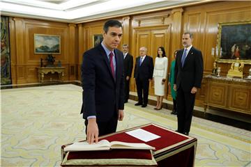 SPAIN GOVERNMENT SANCHEZ SWEARIN IN