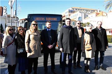 Tri nova zglobna autobusa stigla u Dubrovnik