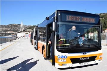 Tri nova zglobna autobusa stigla u Dubrovnik