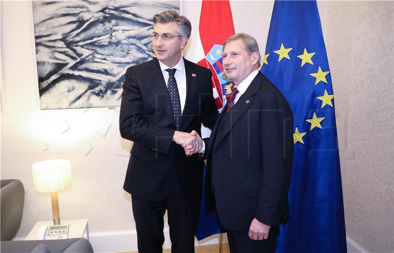 Premijer Plenković primio Johannesa Hahna