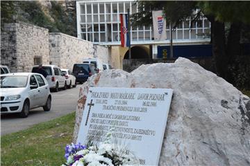 Polaganjem vijenaca obilježena godišnjica tragedije u HE Plat