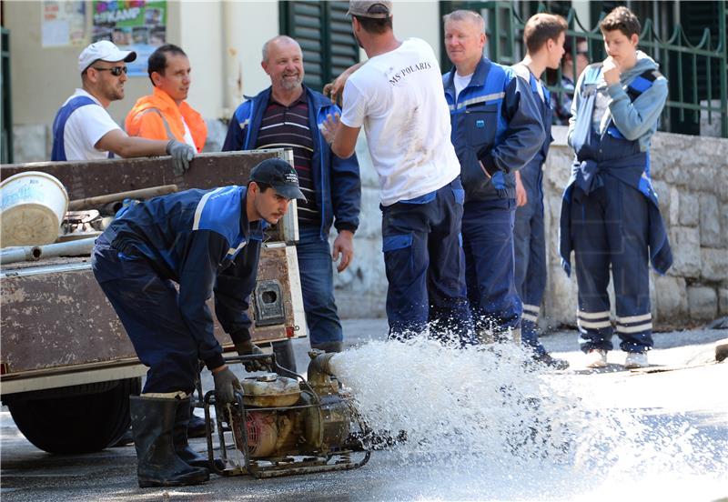 Croatia's survey unemployment rate down to 5.7%