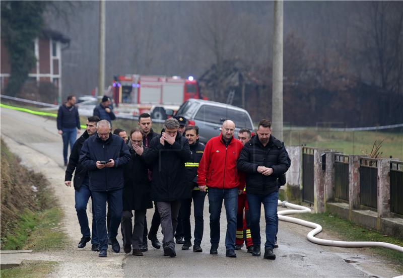 Premijer Plenković na požarištu: 'Najdublja sućut obiteljima stradalih u ovoj strašnoj tragediji'