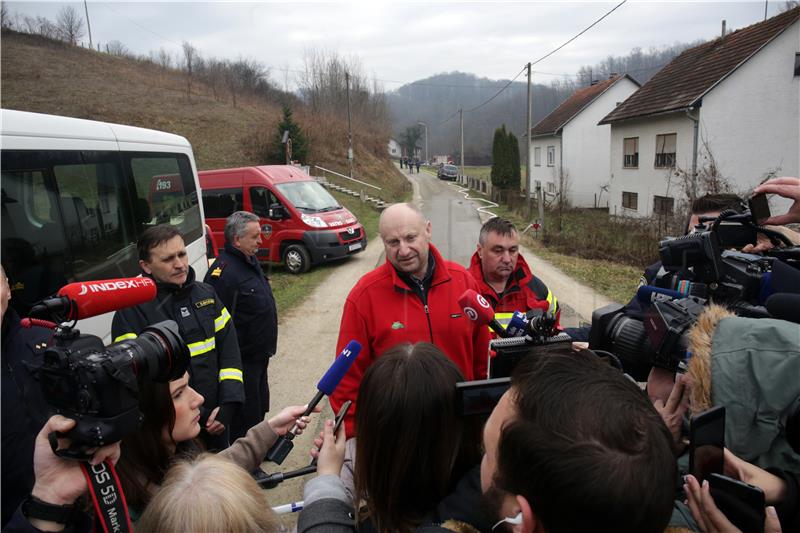 Premijer Plenković na požarištu: 'Najdublja sućut obiteljima stradalih u ovoj strašnoj tragediji'