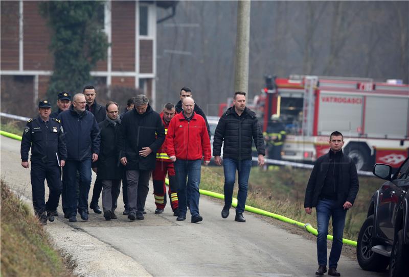 Premijer Plenković na požarištu: 'Najdublja sućut obiteljima stradalih u ovoj strašnoj tragediji'