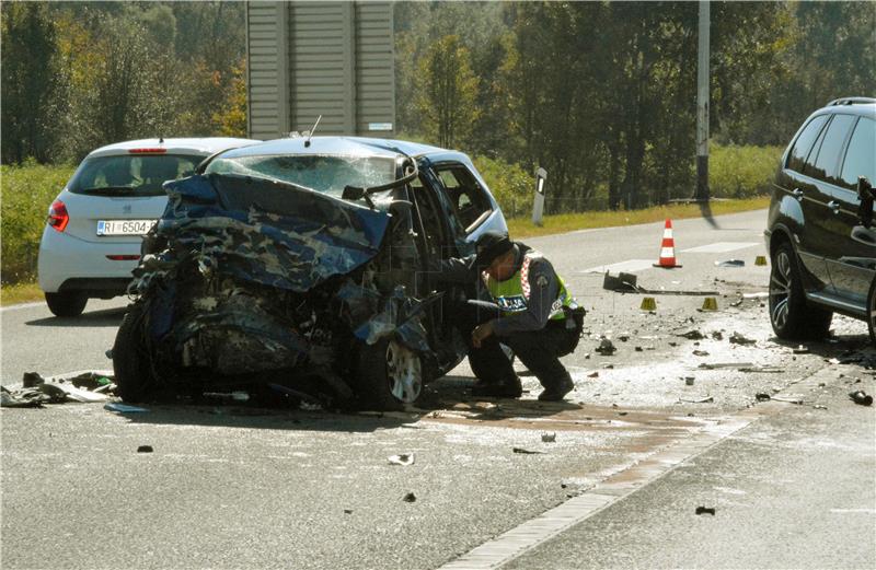 U Potočanima poginuo 35-godišnji vozač automobila