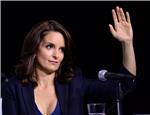 Tina Fey i Amy Poehler vodit će Zlatne globuse 2021. 