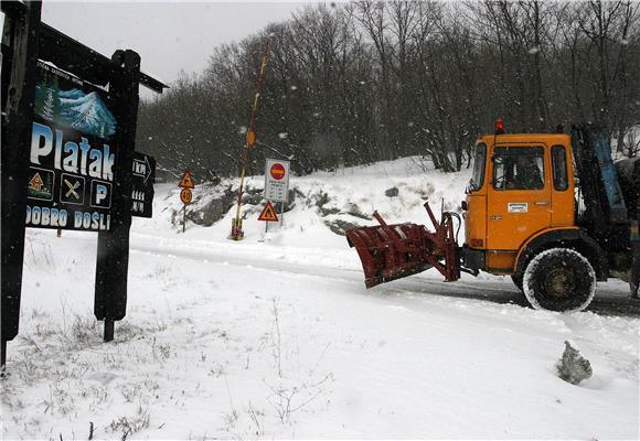 New snow-making machine tested on Mt Platak, new investments announced