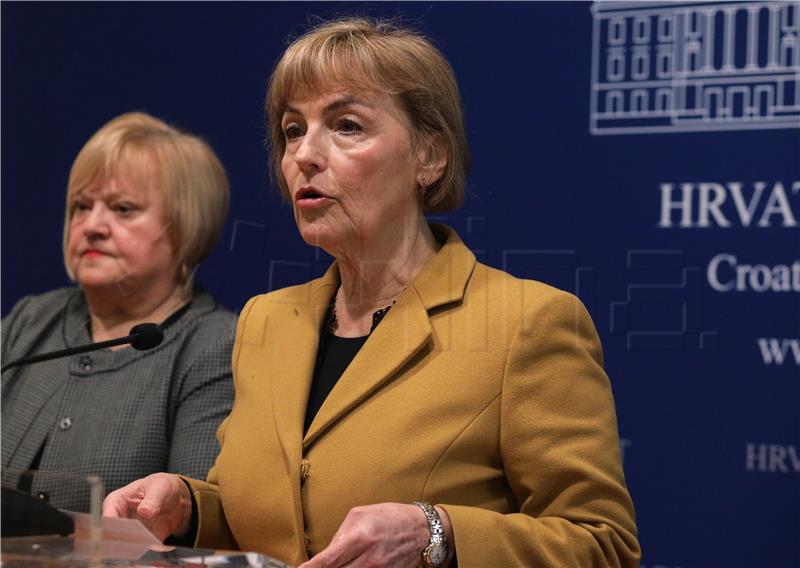 Anka Mrak Taritaš i Vesna Pusić održale konferenciju za medije