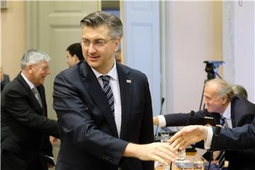 Plenković: Ne dopuštam da se Hrvatskoj lijepi etiketa anarhije