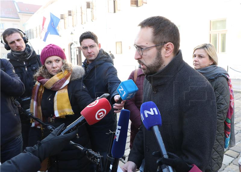 Non-parl. political platform demands Minister Bedekovic's resignation