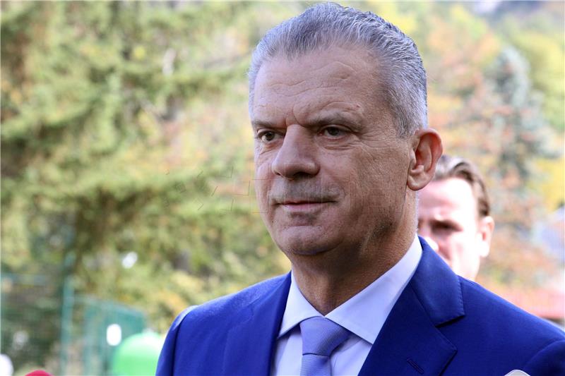 BiH security minister announces new approach to migrant crisis