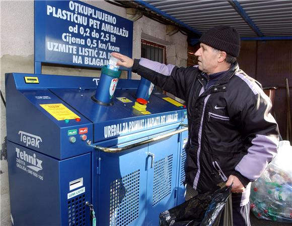 VLADA Od 2021. godine povratna naknada i za ambalažu mlijeka i mliječnih proizvoda te pića od 0,2 litre