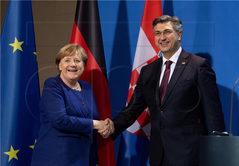 Merkel i Plenković nadaju se pomacima za Albaniju i S.Makedoniju na samitu u Zagrebu