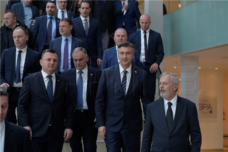 Premijer Plenković obećao Imoćanima brzu cestu Zagvozd-Imotski do 2023.