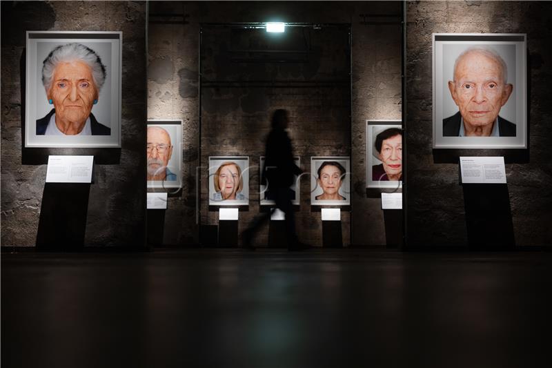 Holocaust survivors exhibition in Germany