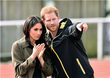 Harry i Meghan poslali upozorenje paparazzima