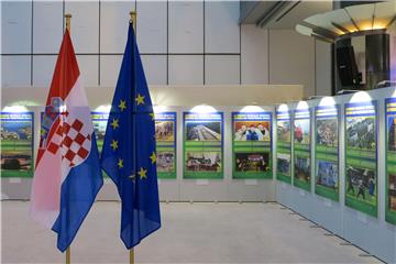 Izložba "Fondovi EU-a mijenjaju Hrvatsku" otvorena u Europskom parlamentu