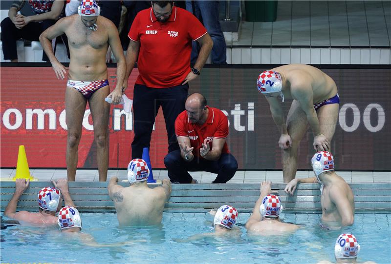 Croatian men's water polo team beat Greece, reach European championship semifinal