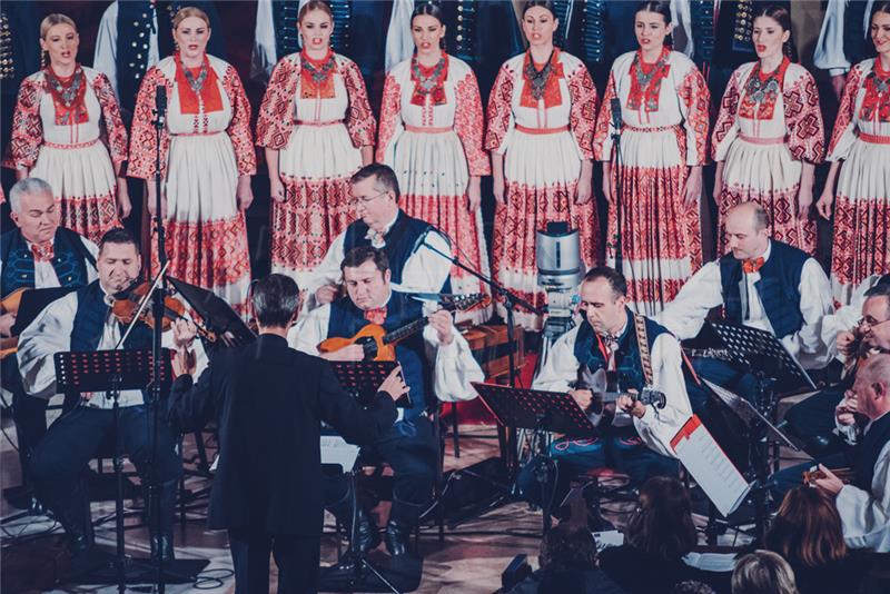 "Lado" folklore ensemble performs in Vienna to mark start of Croatia's EU presidency 