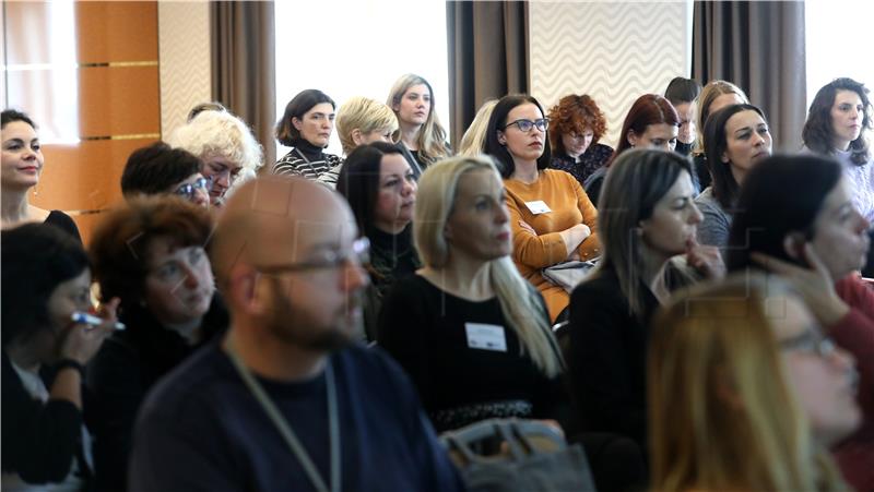 Informativni dan "Međunarodni volonteri u školama: zašto i kako?“
