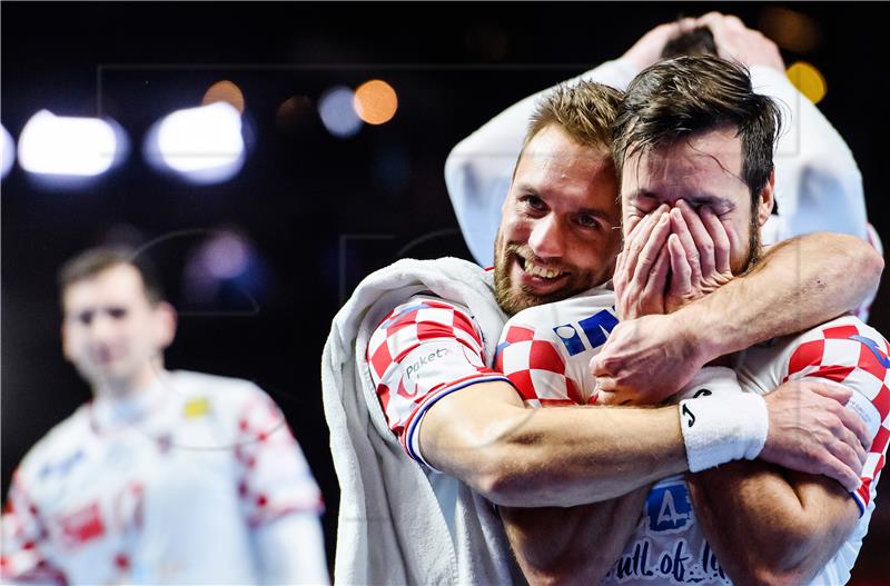 Croatian men's handball team reach European championship final