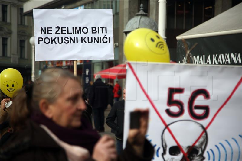 Prosvjed protiv 5G tehnologije u Zagrebu