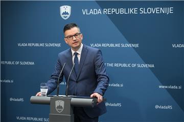 Slovenski premijer Šarec dao ostavku