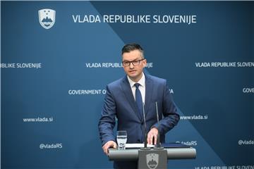 Slovenski premijer Šarec dao ostavku