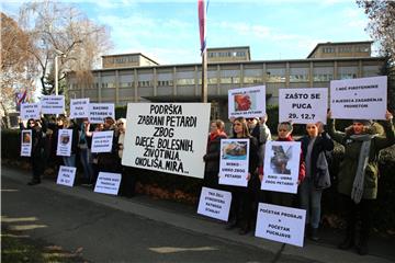 Prijatelji životinja na okupljanju "Bacimo petarde u prošlost!" 