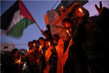 MIDEAST PALESTINIANS PROTEST IN GAZA