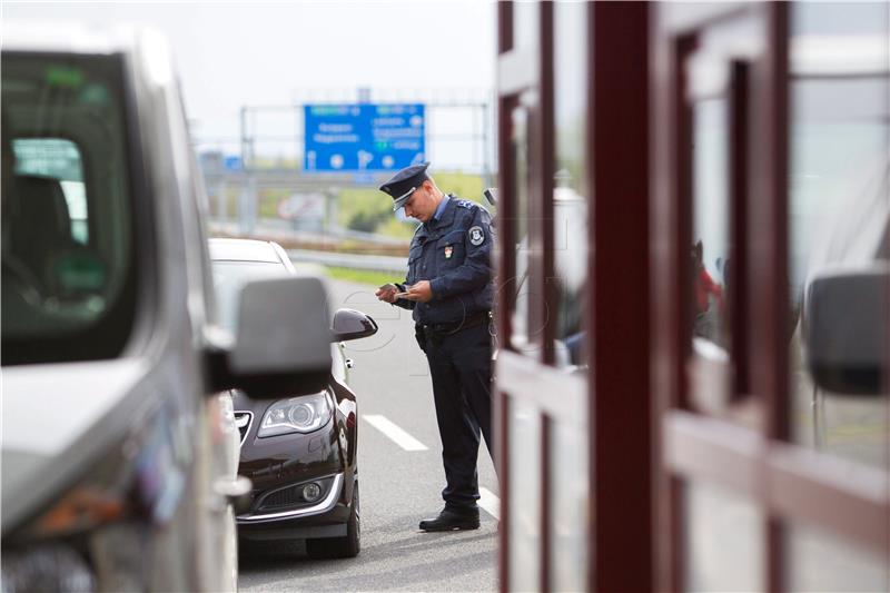 Mađarska: zbog koronavirusa kontroliraju se putnici na šest glavnih graničnih prijelaza 