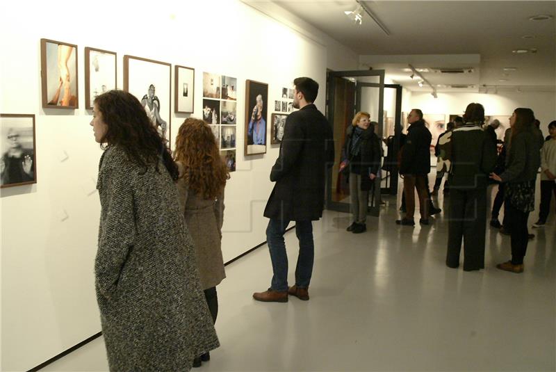 U Galeriji Kortil otvorena izložba fotografija  Organ vida