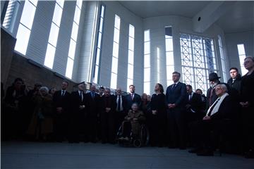 Premijer Plenković otvorio izložbu "Ako tebe zaboravim… - Holokaust u Hrvatskoj 1941. – 1945. / zadnje odredište Auschwitz"  