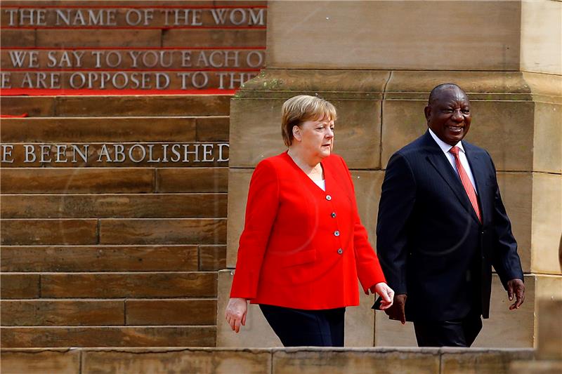 Merkel i predsjednik Južne Afrike pozvali na snažniju ulogu Afrike u Libiji