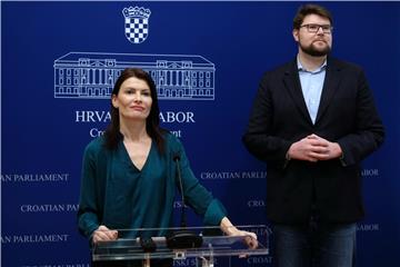 Konferencija za medije Kluba zastupnika SDP-a na temu "Odluka Ustavnog suda o Zakonu o udomiteljstvu"