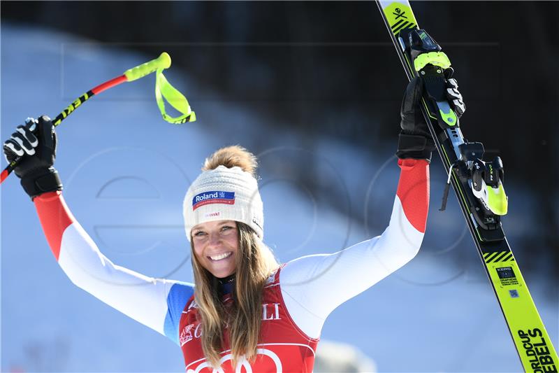 Garmisch - super G (ž): Pobjeda Corinne Suter