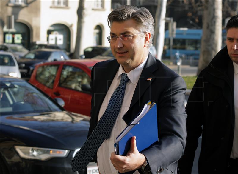 Plenković ne vidi zašto bi HDZ odustao od amandmana na zagrebački GUP