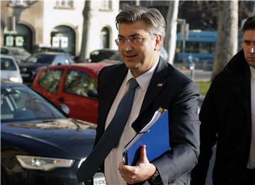 Plenković ne vidi zašto bi HDZ odustao od amandmana na zagrebački GUP