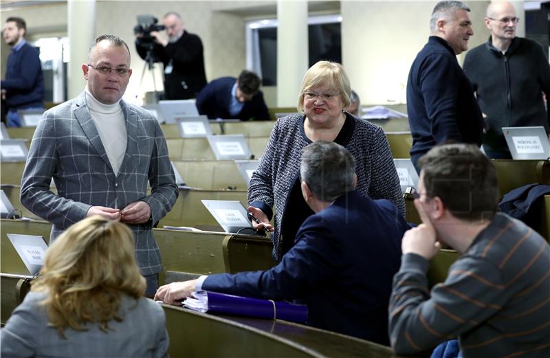 Sjednica zagrebačke Skupštine odgođena zbog nedostatka kvoruma, nastavak u 11,40 sati