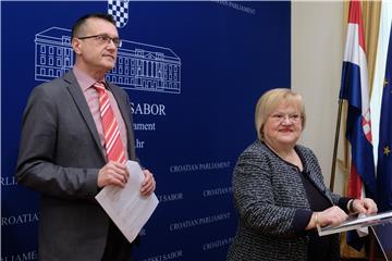 Konferencija za medije Kluba zastupnika GLAS-a